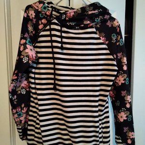 $10!!! Ampersand Ave double hood sweatshirt hoodie size large